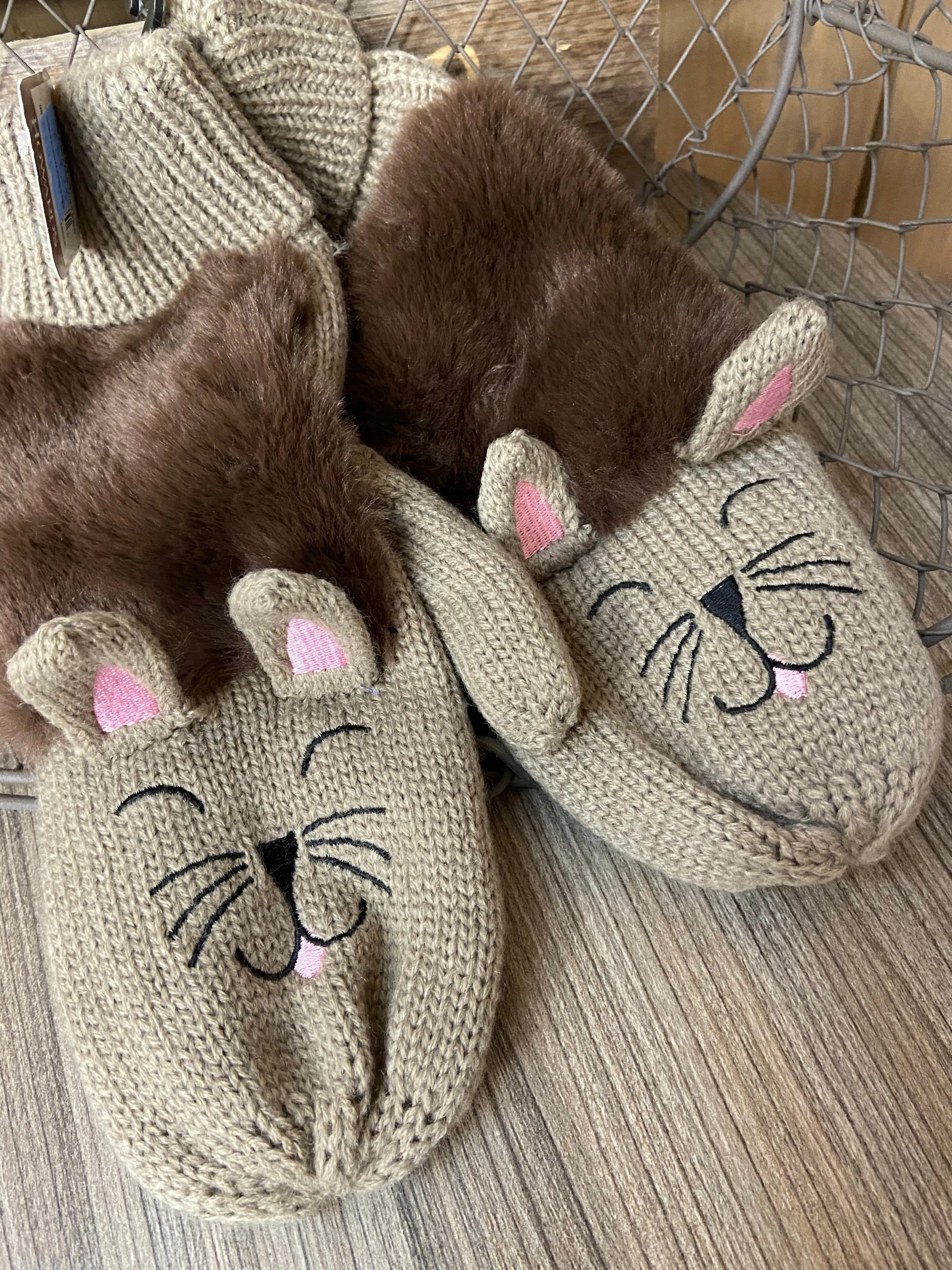 Critter Mitts Kitten
