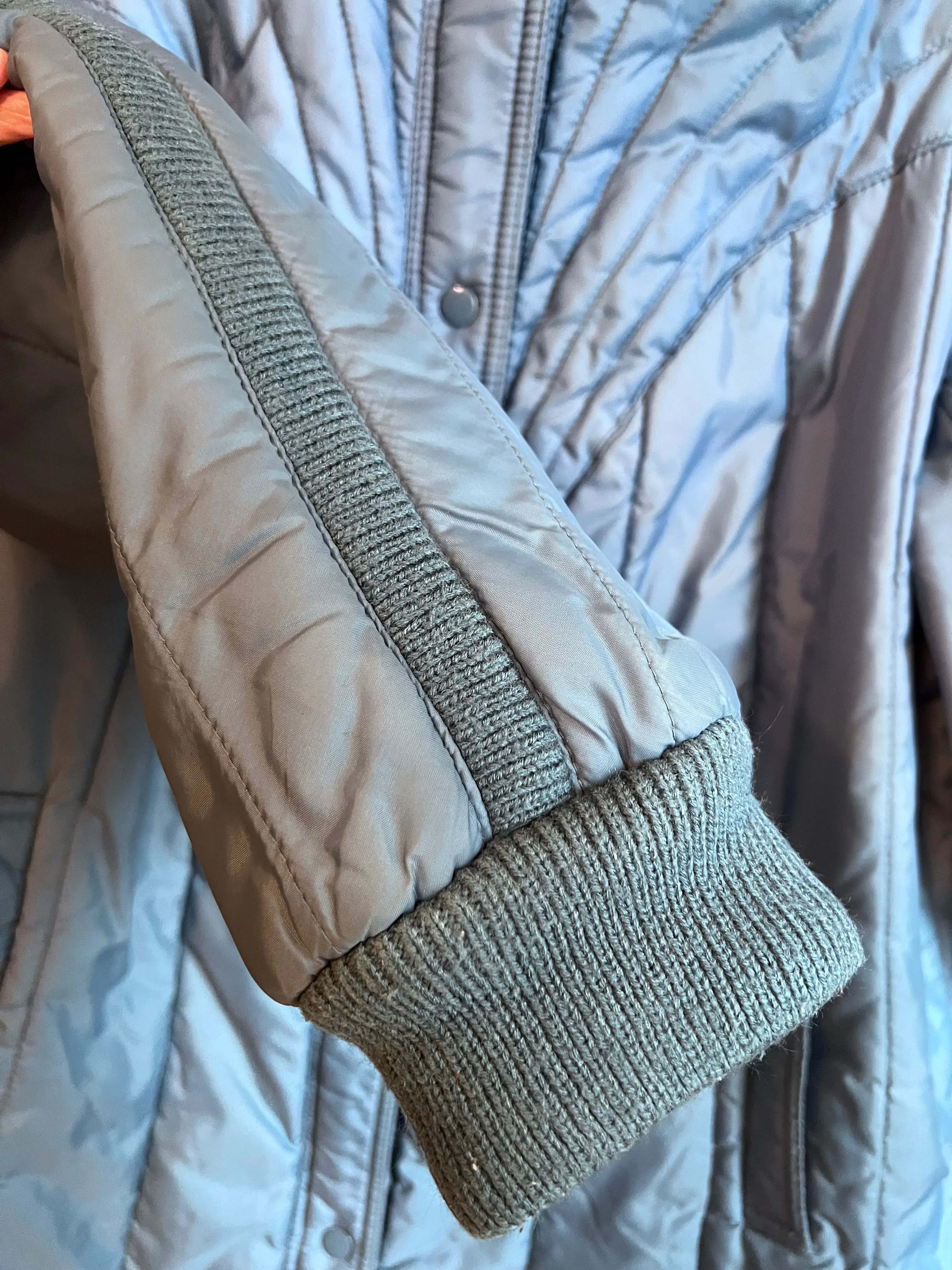 Vintage 70's Nylon Powder Blue Chevron Quilted Coat (2XL)