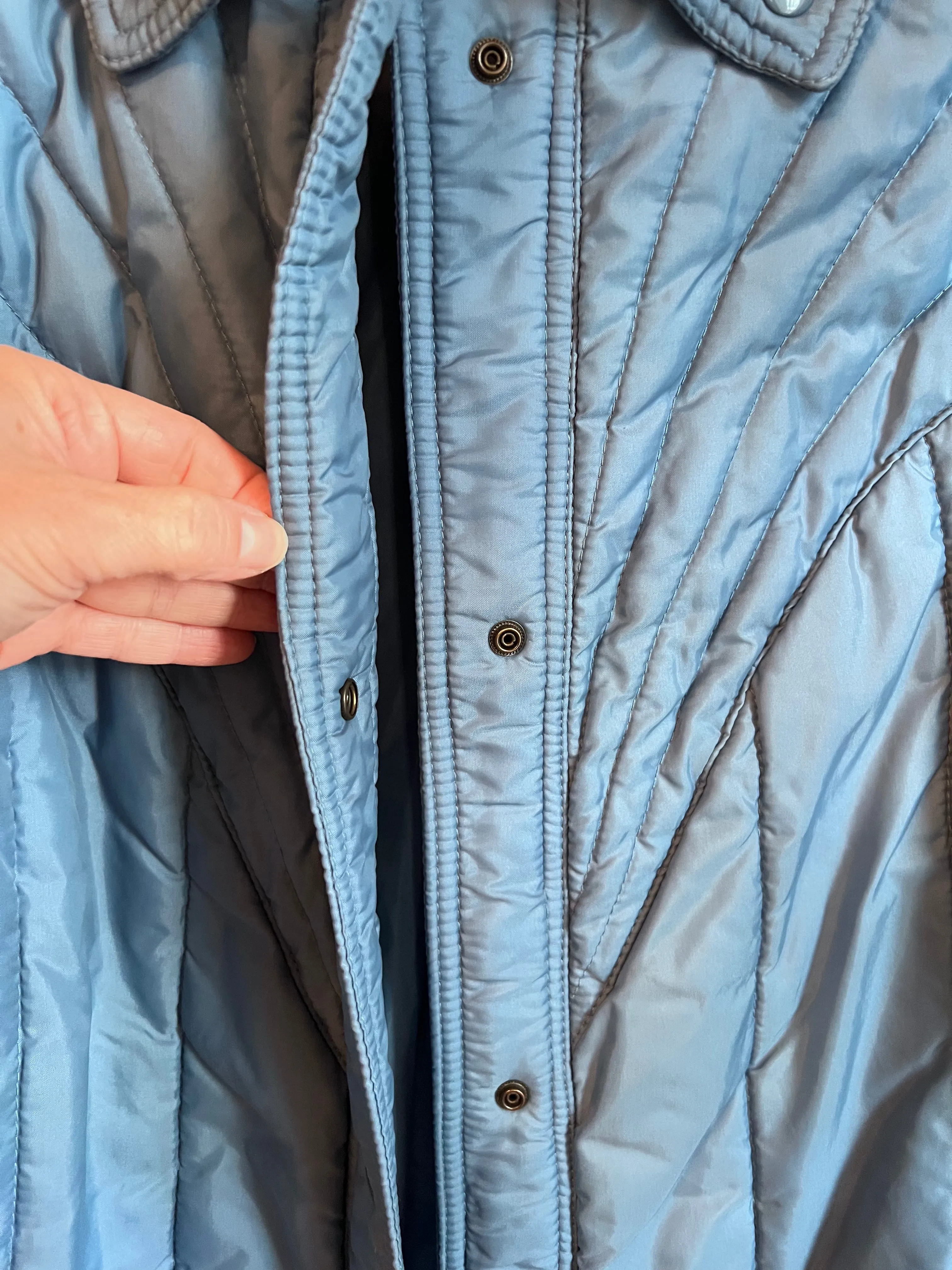 Vintage 70's Nylon Powder Blue Chevron Quilted Coat (2XL)